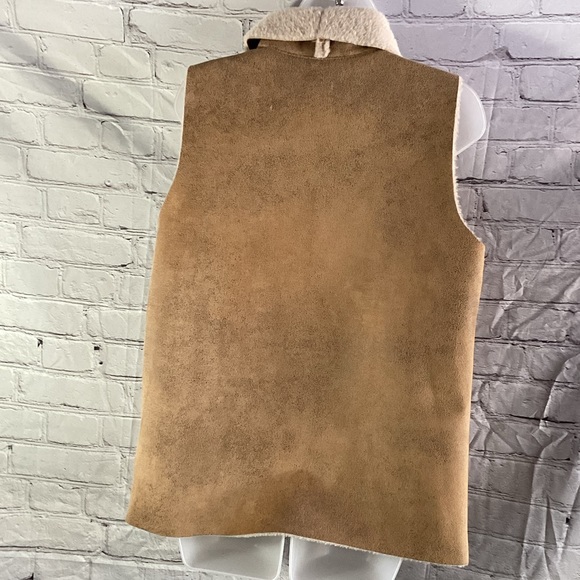 Ecote Faux Suede Vest - Picture 2 of 6